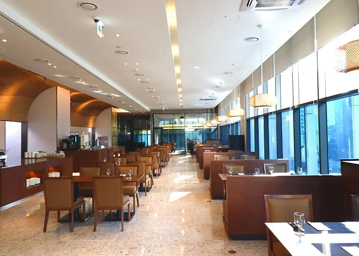 Hotel Stanford Myeongdong 3*